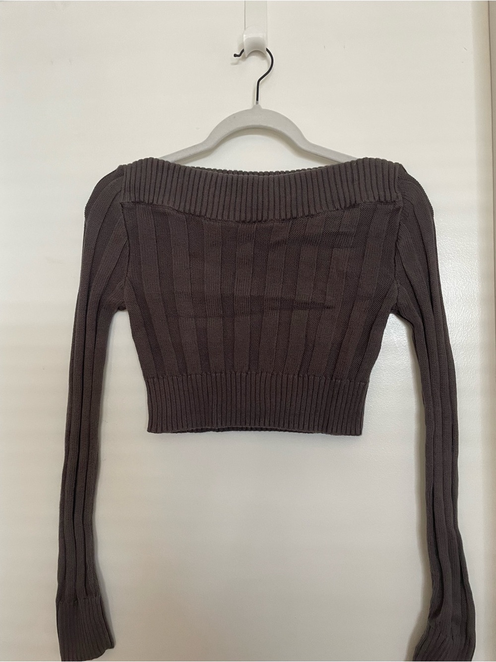 Urban Outfitters silence + noise Brown Ribbed Off-Shoulder Cropped Sweater